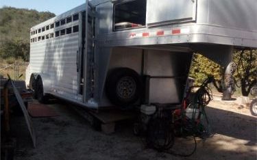 Photo of a 2003 4-STAR 20' Gooseneck Stock Trailer Livestock Trailer for sale