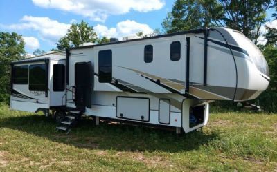 Photo of a 2021 Alliance RV Paradigm 370FB for sale
