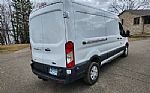 2017 Transit T250 Med. Ht. Van Thumbnail 4