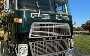 Photo of a 1979 Ford CL 9000 Road Tractor for sale