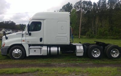 2015 Freightliner Flgf4170 Sleeper Semi Tractor 