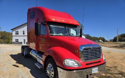 2016 Freightliner Columbia 120 Sleeper Trucks