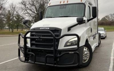 2024 Freightliner Cascadia 126 Sleeper Trucks
