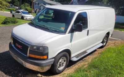Photo of a 2015 GMC 3500 Van for sale