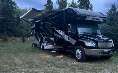 Photo of a 2022 Jayco Seneca 37K for sale