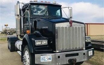 Photo of a 2004 Kenworth T800 Day Cab Trucks for sale