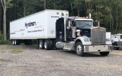Photo of a 2012 Kenworth W900 2008 Great Dane DRY Van Trailer for sale