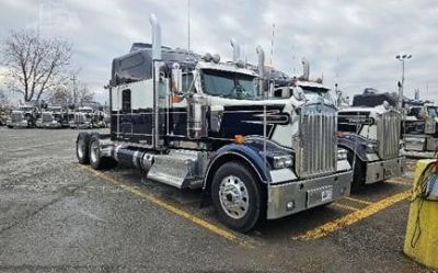 2017 Kenworth W900L Sleeper Trucks