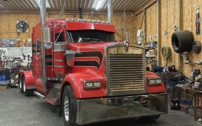 Photo of a 2000 Kenworth W900L Sleeper Trucks for sale