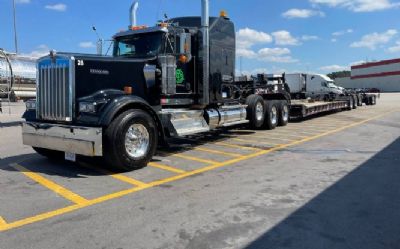 Photo of a 2022 Kenworth W900 Sleeper Truck for sale