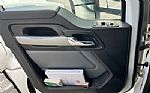 2022 T880 Thumbnail 34
