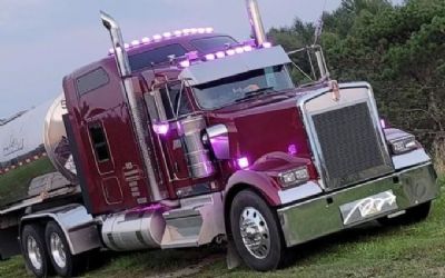 Photo of a 2020 Kenworth W900L Sleeper Trucks for sale