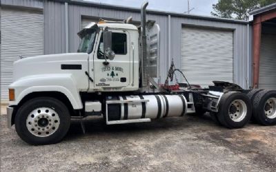 Photo of a 2015 Mack Pinnacle CHU613 Day Cab Trucks for sale