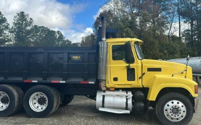 Photo of a 2005 Mack CHN613 Dump Truck for sale