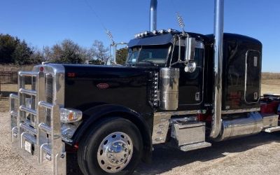 Photo of a 2023 Peterbilt 389 for sale
