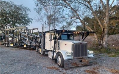 Photo of a 2007 Peterbilt 379 Sleeper Trucks for sale