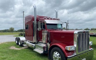 Photo of a 2023 Peterbilt 389 Sleeper Trucks for sale