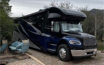 Photo of a 2022 Renegade Verona 40VRB Class C for sale