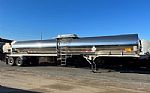 1995 MC307 5,000 gallon insulated chemical trailer Thumbnail 1