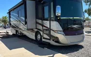 2018 Tiffin Motorhomes Allegro Red 33AA