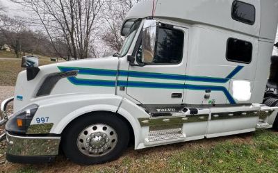 Photo of a 2018 Volvo Vnl64t780 Sleeper Trucks for sale