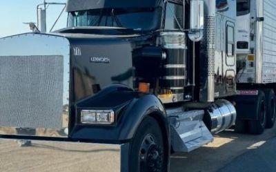 Photo of a 2023 Kenworth W900 Sleeper Trucks for sale