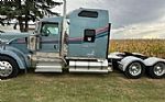 2007 W900 Sleeper Semi Thumbnail 2