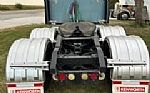 2007 W900 Sleeper Semi Thumbnail 3