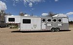 2014 4 Horse Trailer with Living Quarters Thumbnail 1