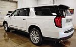2023 Yukon XL Thumbnail 3
