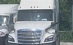 2018 CASCADIA 126 Thumbnail 8