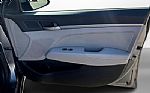 2018 Elantra Thumbnail 25