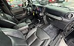 2015 Wrangler Unlimited Thumbnail 24