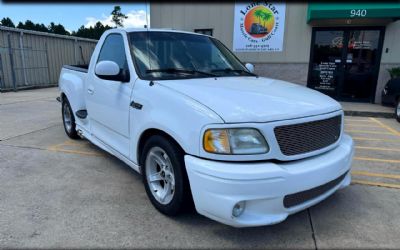 Photo of a 2000 Ford F-150 SVT Lightning for sale
