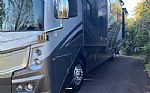 2022 Discovery LXE 40M Class A Motorhome Thumbnail 7