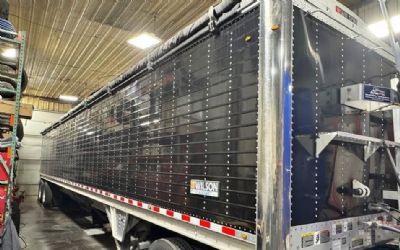 2018 Wilson 43 FT X 96 In Grain Trailer 