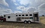 2006 5 Horse Trailer Thumbnail 2