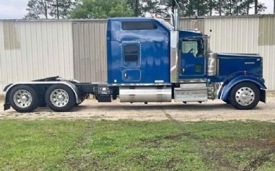 Photo of a 2020 Kenworth W900 Sleeper Semi Truck for sale