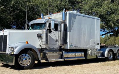 Photo of a 2001 Kenworth W900 for sale