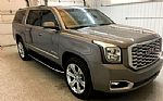 2019 Yukon XL Thumbnail 2