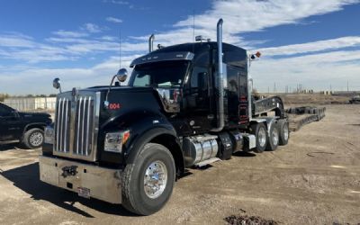 Photo of a 2021 Kenworth W990 Sleeper Semi Truck for sale