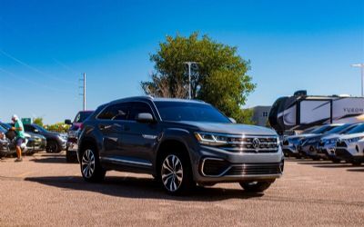 Photo of a 2022 Volkswagen Atlas Cross Sport 3.6L V6 SEL Premium R-LINE SUV for sale