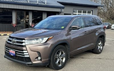 Photo of a 2017 Toyota Highlander for sale