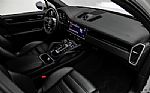 2023 Cayenne E-Hybrid Thumbnail 42