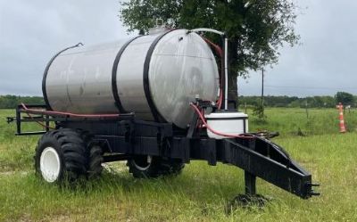 Photo of a 1,800GAL Sprayer Custom for sale