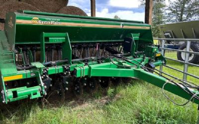 Photo of a 2020 Great Plaines 1206NT No Till Grain Drill for sale