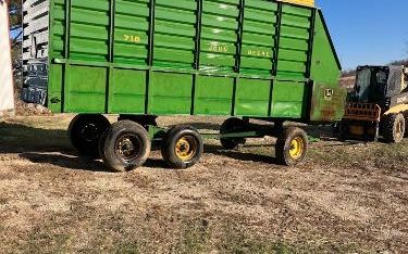 Photo of a John Deere B0716 Unknown Forage Wagon for sale