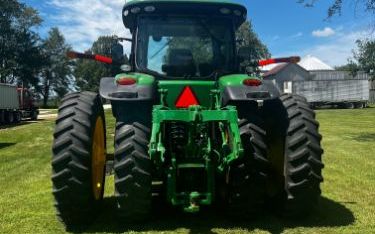 Photo of a 2014 John Deere 8270R for sale
