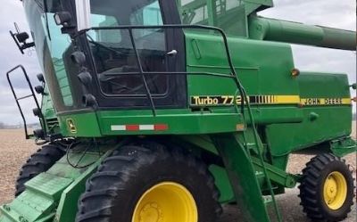 Photo of a 1981 John Deere 7720 Combine for sale