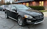 2017 V60 Cross Country T5 Premier AWD Thumbnail 1